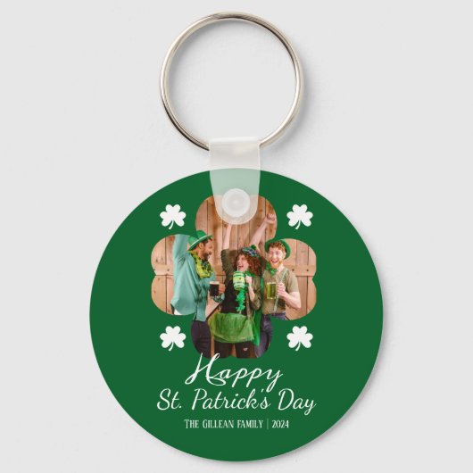 幸せなSt patricks dayシャムロックの家族の写真 キーホルダー (正面)