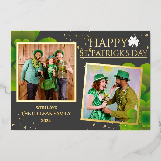 幸せなSt patricks dayシャムロックの家族の写真 箔シーズンカード (正面)