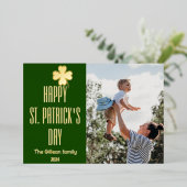幸せなSt patricks dayシャムロックの家族の写真 箔シーズンカード (立ち正面)