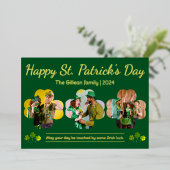 幸せなSt patricks dayシャムロックの家族の写真 箔シーズンカード (立ち正面)