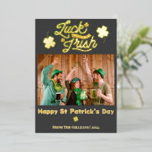 幸せなSt patricks dayシャムロックの家族の写真 箔シーズンカード (立ち正面)