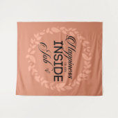 幸せは内側から　～幸福の赤い花輪～ タペストリー (正面(横))