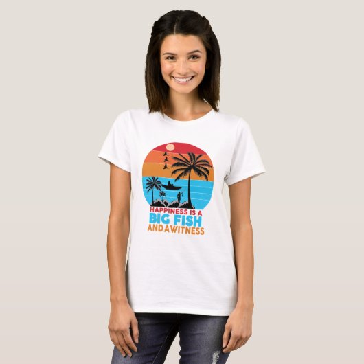 幸せは大きな魚 モチベーショナル 引用Tシャツ Tシャツ (正面フル)