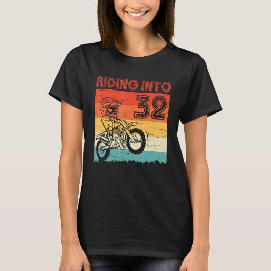 幸せ私の誕生日Motocycle Riderに乗って32Y Tシャツ (正面)
