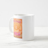 幸せ80誕生日黄色い花とピンクのトリム コーヒーマグカップ (正面左)