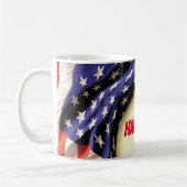 幸パーソナライズされたせな労働日 |米国国旗の聖なる書物、 経典 コーヒーマグカップ (左)