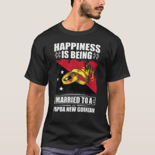 幸福はパプア結婚したニューギニア人に与えられた Tシャツ