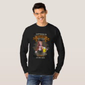幸福はビールとピットブルSiを持つ老人だ Tシャツ (正面フル)