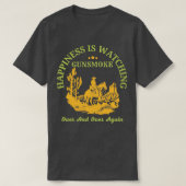 幸福は何度も何度も銃煙を見ている Tシャツ (デザイン正面)