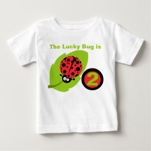幸運なてんとう虫のカスタマイズ可能な誕生日のTシャツ ベビーTシャツ