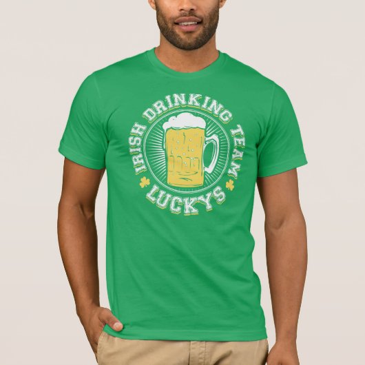 幸運なアイルランドの飲むチーム Tシャツ (正面)