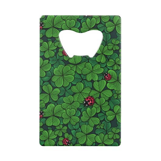 幸運なクローバーを見つける クレジットカード栓抜き (正面)