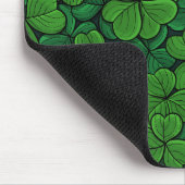 幸運なクローバーを見つける マウスパッド (コーナー)