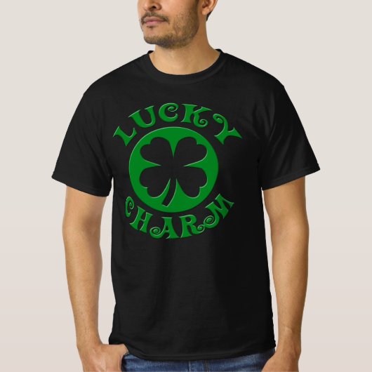 幸運なチャームの4葉のクローバーアイルランドSt. Patricks Da Tシャツ (正面)
