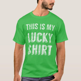幸運なヴィンテージによって風化させる写実的なSt patricks day Tシャツ