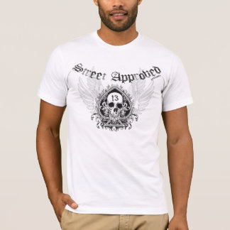 幸運な13 Tシャツ