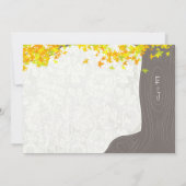 幹に黄色とオレンジ色の葉の初期の秋の木 招待状 (裏面)