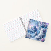 幻想の氷の王国にいる白い子猫 ノートブック (内部)