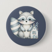 幻想的なアライグマの夜の森の小屋のシーン 缶バッジ (正面)