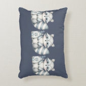 幻想的なアライグマの夜の森の木の家シーン アクセントクッション (正面(垂直))