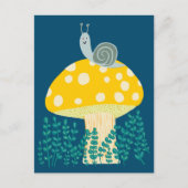 幻想的なカタツムリのマジカルなキノコのデザインがキュート ポストカード (正面)