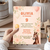 幻想的なバルーンローズガーデン誕生日馬 招待状