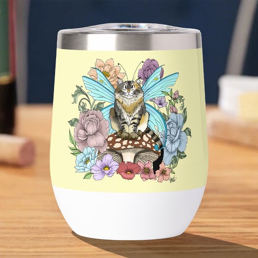 幻想的なパステルタビー妖精猫の花の幻想