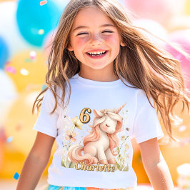 幻想的なパステルユニコーンの野の花の誕生日 Tシャツ