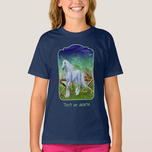 幻想的な一角獣の森の門の木馬アート Tシャツ (正面)
