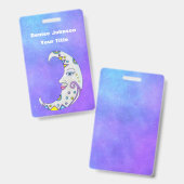 幻想的な三日月と顔の装飾 紫 バッジ (表裏)