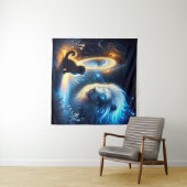 幻想的な反射：黒猫と白獅子 タペストリー (インサイチュ(横))