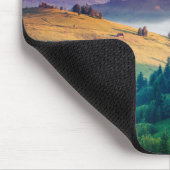 幻想的な朝の山の風景。曇り マウスパッド (コーナー)