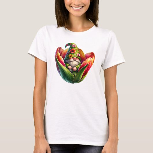 幻想的な水彩の庭のノーム  Tシャツ (正面)