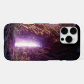 幻想的な発光ポータルを持つ魔法の木 iPhoneケース (裏面横)