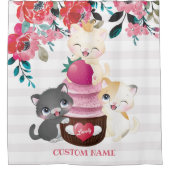 幻想的な花柄のキャラクター猫のイチゴカップケーキ シャワーカーテン (正面)