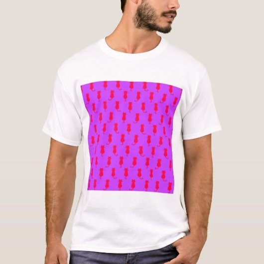 幻想的な赤猫のラベンダー柄 Forever Tシャツ (正面)