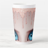 幻想的な青い目から滴る カフェラテマグ (正面)