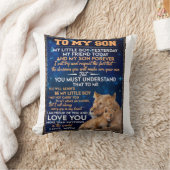 幼い男の子の昨日の友人の今日 – ライオンの母に息子 クッション (ブランケット)