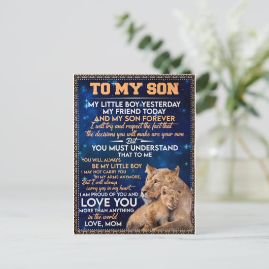 幼い男の子の昨日の友人の今日 – ライオンの母に息子 ポストカード (スタンド正面)