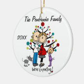 幼児の女の子または猫のオーナメントが付いている予期しているカップル セラミックオーナメント (左)