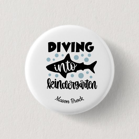 幼稚園おもしろい子の贈り物 缶バッジ (正面)