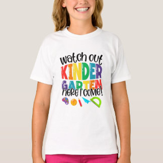 幼稚園に気を付ける Tシャツ