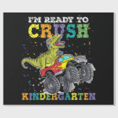 幼稚園のモンスタートラックをつぶす準備ができている子供たち ラッピングペーパー (フラット)