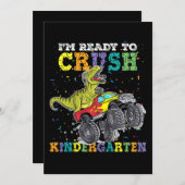 幼稚園のモンスタートラックをつぶす準備ができている子供たち 招待状 (正面/裏面)