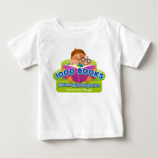 幼稚園のワイシャツの前の1000冊の本 ベビーTシャツ