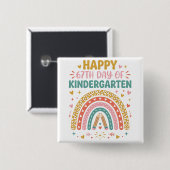 幼稚園の先生のための虹色の67日おめでとう 缶バッジ (正面&裏面)