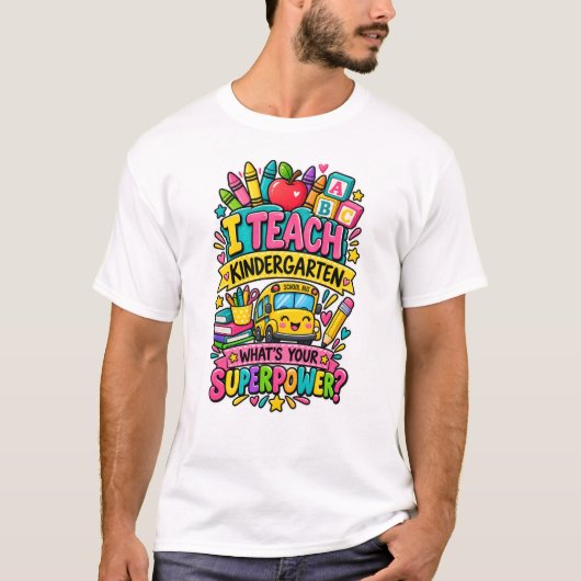 幼稚園の先生の超能力です Tシャツ (正面)