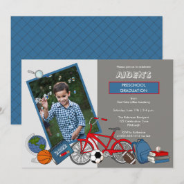 幼稚園の写真の男の子の卒業パーティーの招待状 招待状