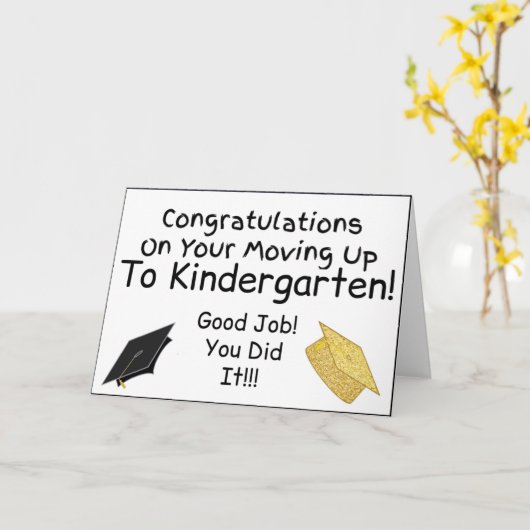 幼稚園の卒業を迎え、おめでとう カード (黄色い花)