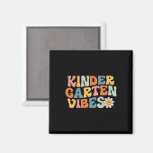 幼稚園の雰囲気 – Kinder Crewレトロ初日o マグネット (正面/裏面)